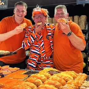 Catalogus van Bakkerij 't Stoepje in Hardenberg | Bakkerij 't Stoepje folder | 2025-04-25T00:00:00.000Z - 2025-05-09T00:00:00.000Z